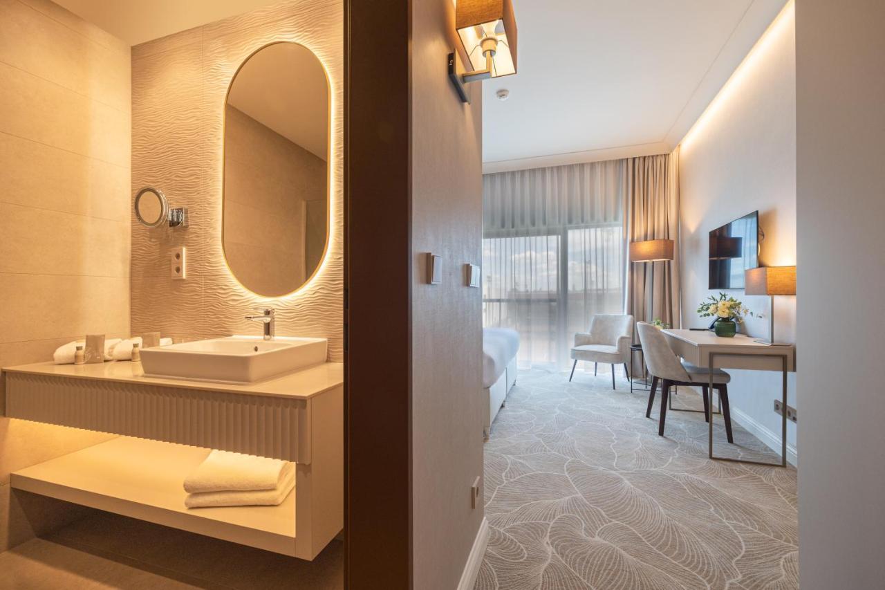 Hotel Gerardus Сегед Экстерьер фото