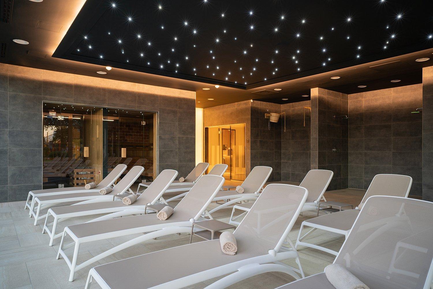 Hotel Gerardus Сегед Экстерьер фото